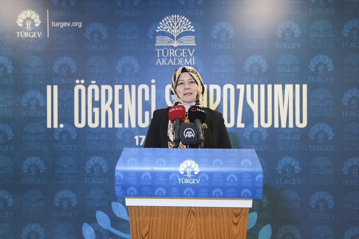 TÜRGEV Yönetim Kurulu Üyesi Dr. Esra Albayrak, Marmara Üniversitesi İlahiyat Fakültesi Kültür...