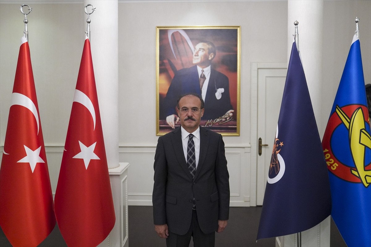 Türk Hava Kurumu (THK) Kayyum Heyeti Başkanı Kemal Yurtnaç, AA muhabirine, THK'nin Kurban Bayramı...