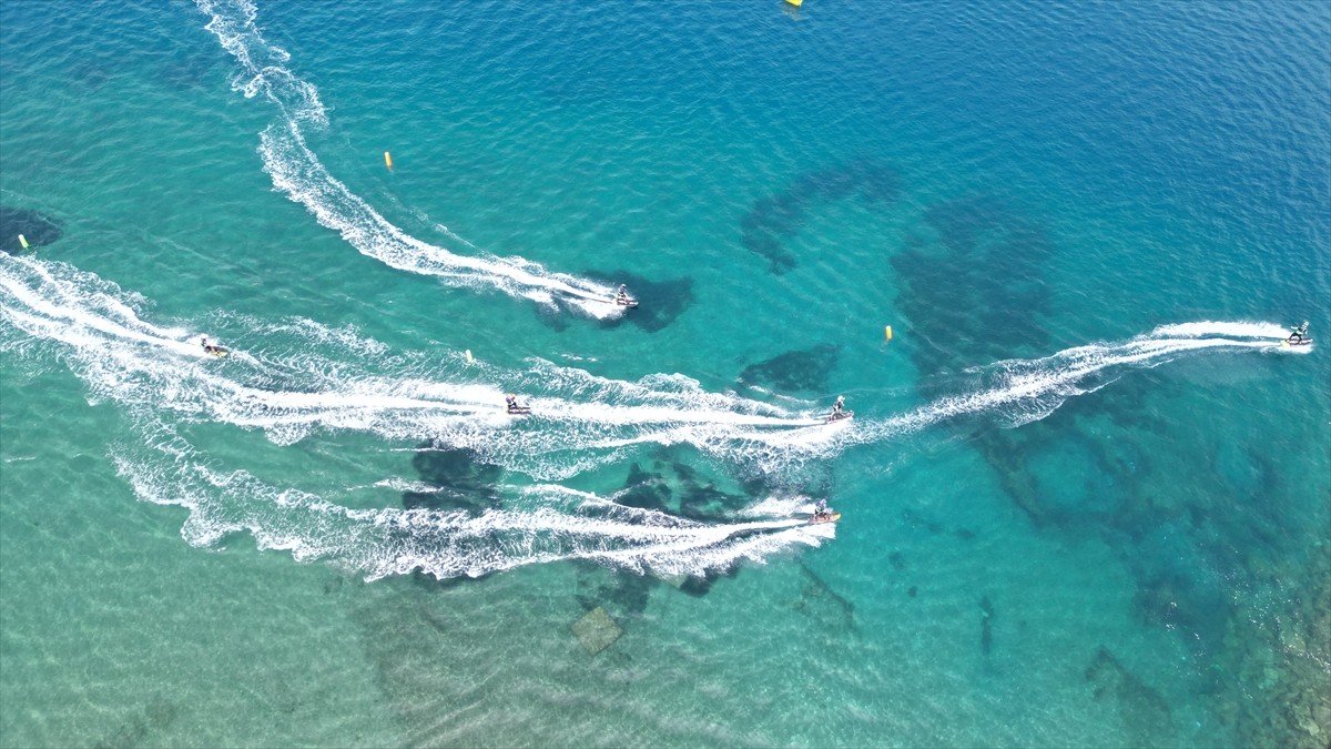 Türkiye Motosiklet Federasyonu (TMF) tarafından organize edilen Su Jeti, Flyboard ve Motosurf...