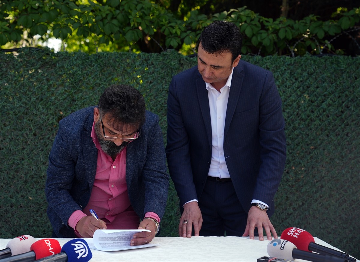 Türkiye Musiki Eseri Sahipleri Meslek Birliği (MESAM) yetkilileri, düğün salonlarında çalınan...