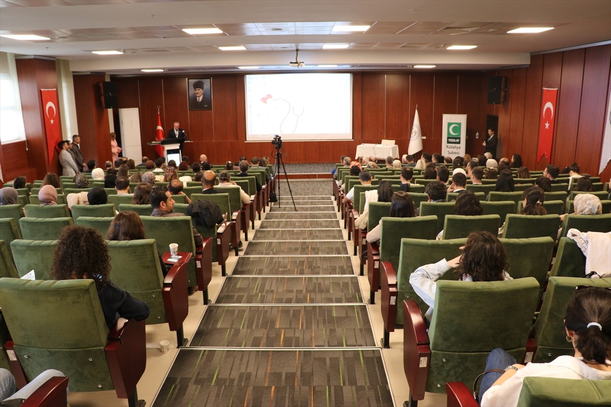 Türkiye Yeşilay Cemiyeti Kütahya Şubesi ve Kütahya Sağlık Bilimleri Üniversitesi (KSBÜ) Tıp...