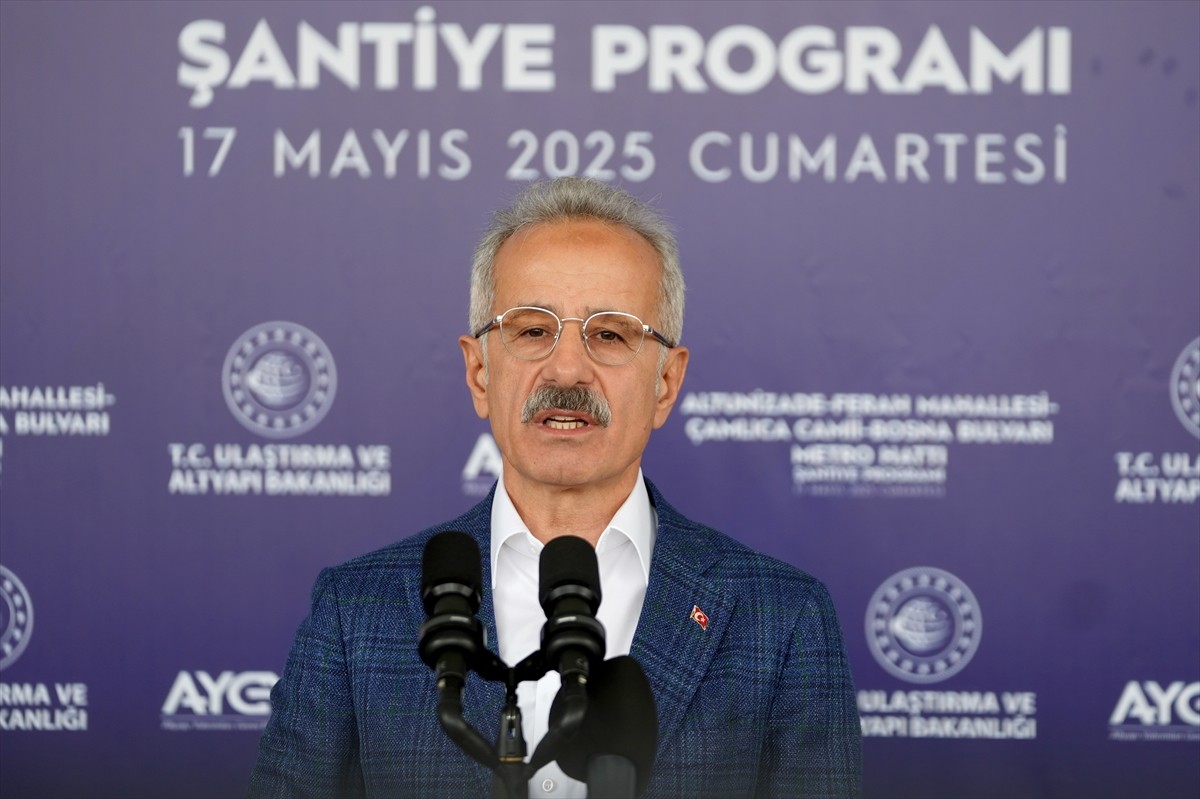 Ulaştırma ve Altyapı Bakanı Abdulkadir Uraloğlu, Altunizade-Ferah Mahallesi, Çamlıca Camii-Bosna...