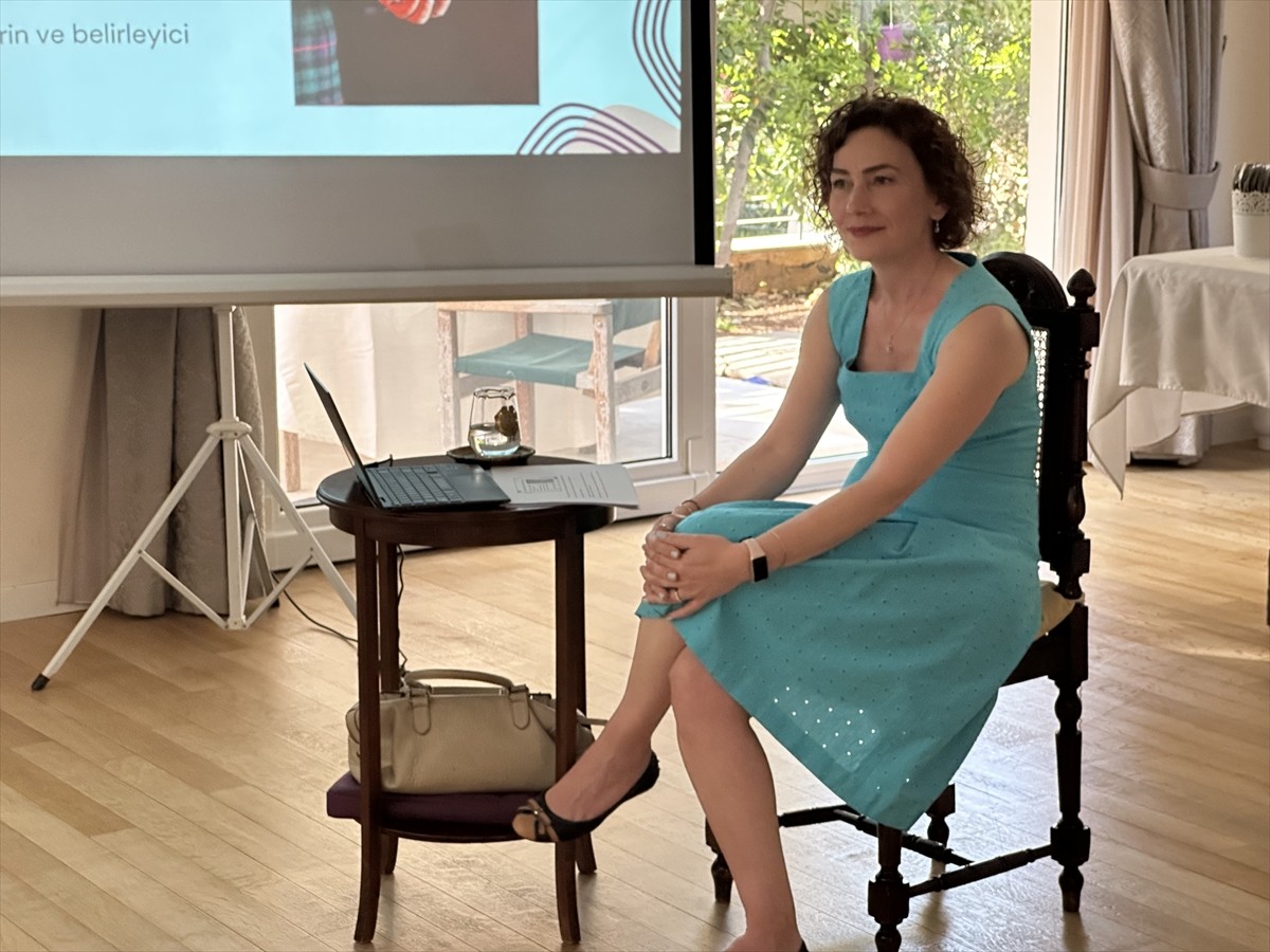 Yunanistan'ın başkenti Atina'da, Türkiye’nin Atina-Pire Başkonsolosluğu, "2025 Aile Yılı"...