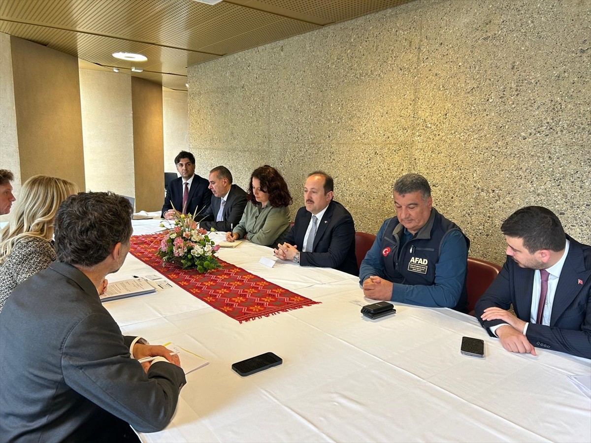 Afet ve Acil Durum Yönetimi (AFAD) Başkanı Ali Hamza Pehlivan (sağ 3), Birleşmiş Milletler Afet...