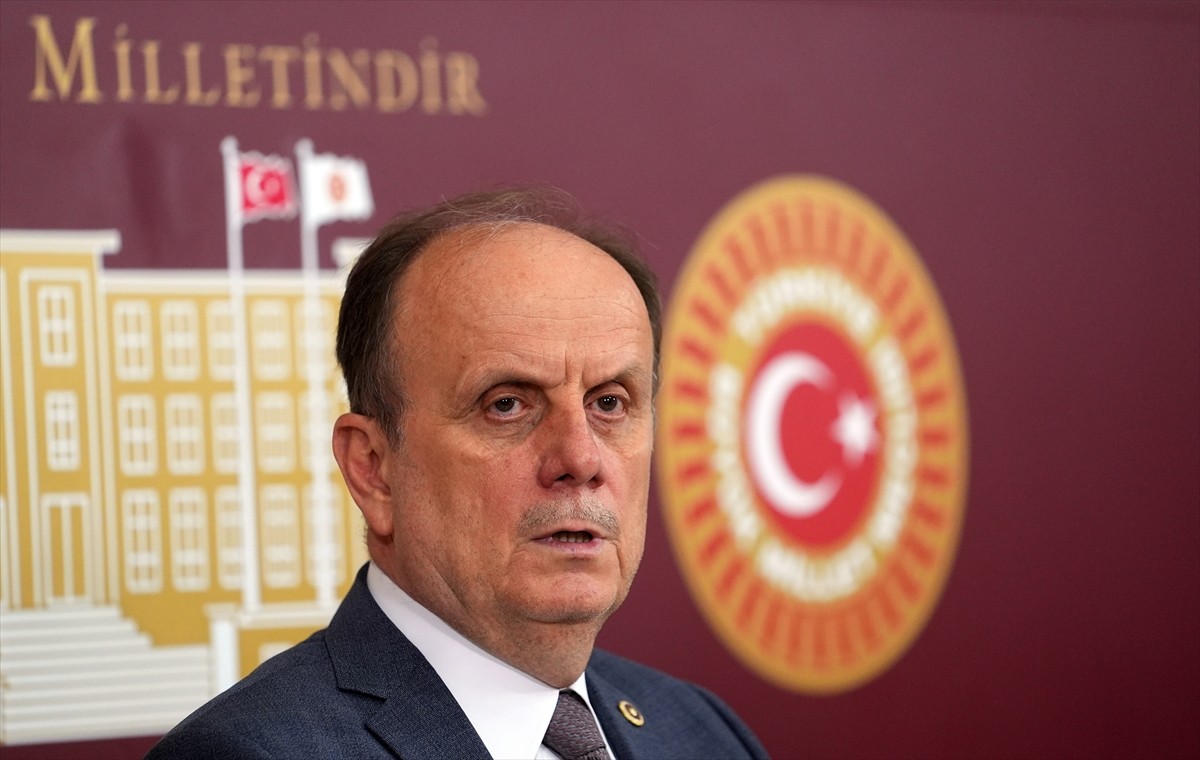 AK Parti Konya Milletvekili Mehmet Baykan, TBMM'de basın toplantısı düzenledi.