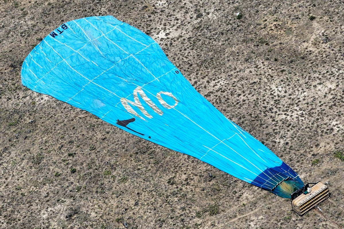 Aksaray'da, Gözlukuyu köyü yakınlarında sert iniş yapan sıcak hava balonunda 1 pilot hayatını...