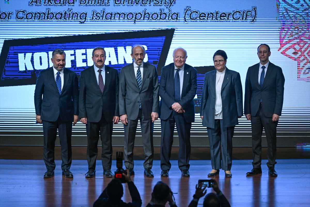 Ankara Bilim Üniversitesi İslamofobi ile Mücadele Araştırma Merkezince, "Dünyada Yükselen...