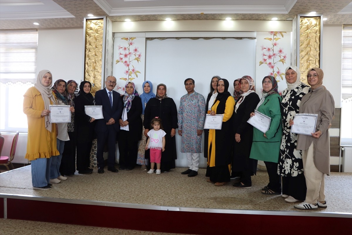 Bangladeş'in Ankara Büyükelçisi M. Amanul Haq, Konya'nın Beyşehir ilçesinde bu yıl ikincisi...