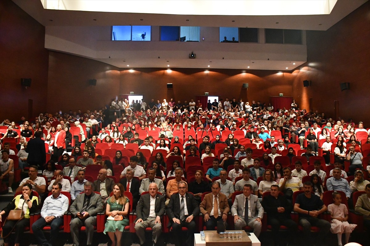 Bilecik İl Milli Eğitim Müdürlüğünce 2024-2025 eğitim öğretim yılında derece elde eden öğrenciler...