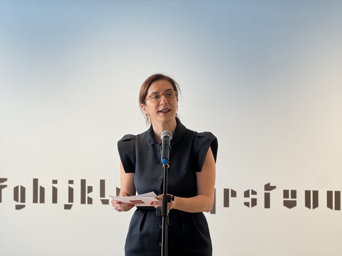 Çağdaş sanatçı Ali Kazma'nın yeni kişisel sergisi "Aklın Manzaraları", yarın İstanbul Modern'de...