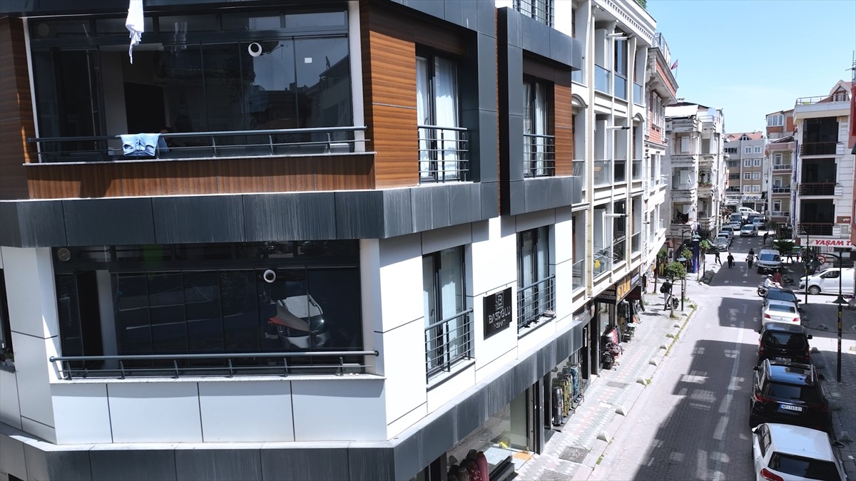 Çevre, Şehircilik ve İklim Değişikliği Bakanı Murat Kurum, İstanbul Zeytinburnu'nda "Yarısı...