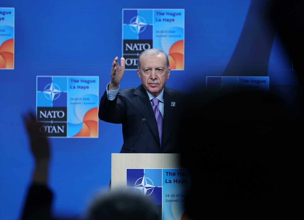 Cumhurbaşkanı Recep Tayyip Erdoğan, Lahey’de World Forum'da gerçekleştirilen NATO Devlet ve...