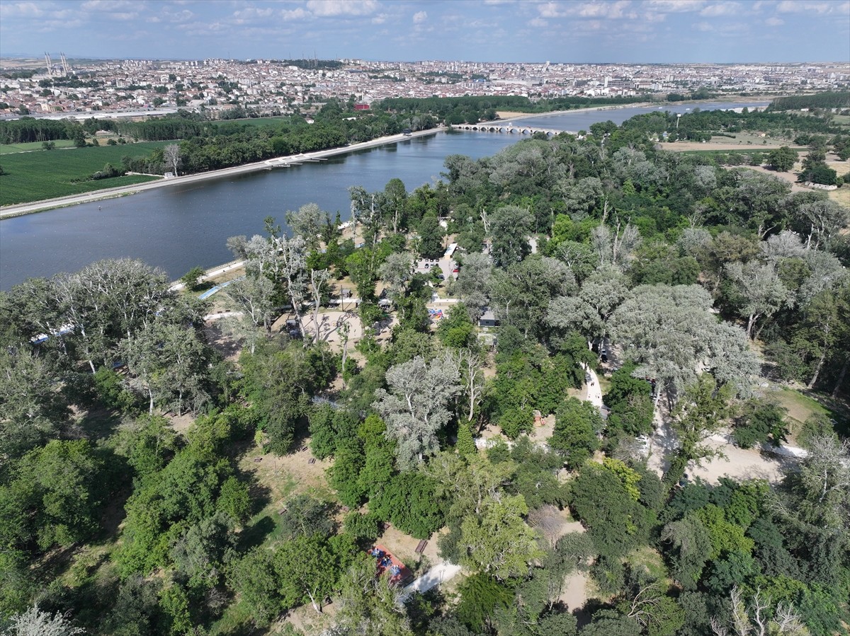 Edirneliler, TOKİ Başkanlığı tarafından Meriç Nehri kenarına yapılan ve İzzet Arseven Kent...