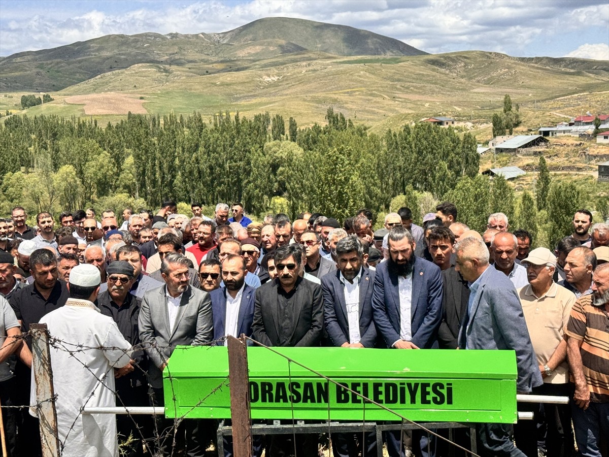 Erzurum'un Horasan ilçesinde ağabeyi tarafından öldürülen Osmanlı Ocakları ve Ocak Partisi Genel...