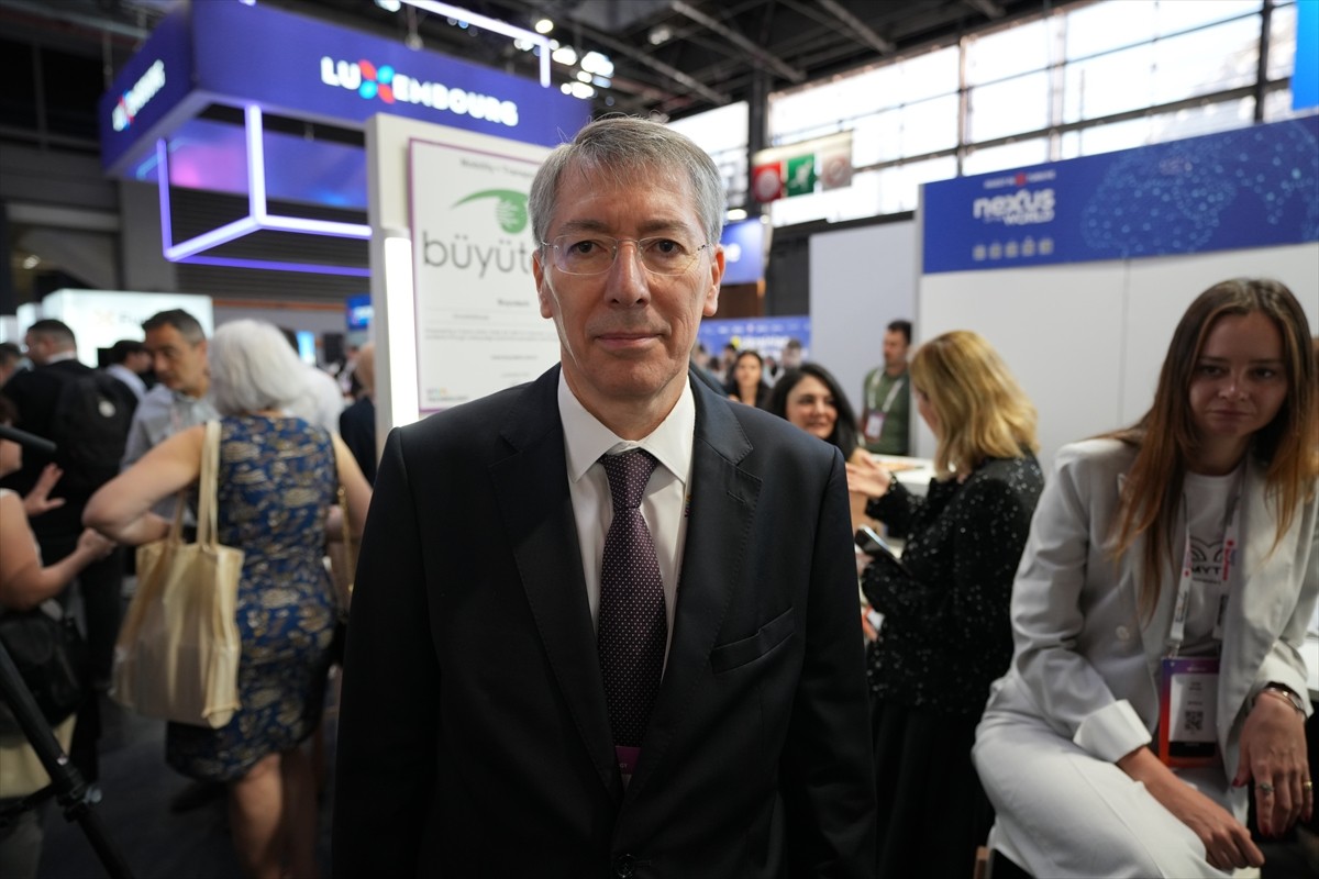 Fransa'nın başkenti Paris'te bu yıl 9. kez düzenlenen Avrupa'nın en büyük teknoloji ve startup...