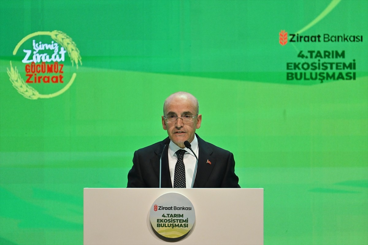 Hazine ve Maliye Bakanı Mehmet Şimşek, Haliç Kongre Merkezi'nde bu yıl 4'üncüsü düzenlenen Ziraat...