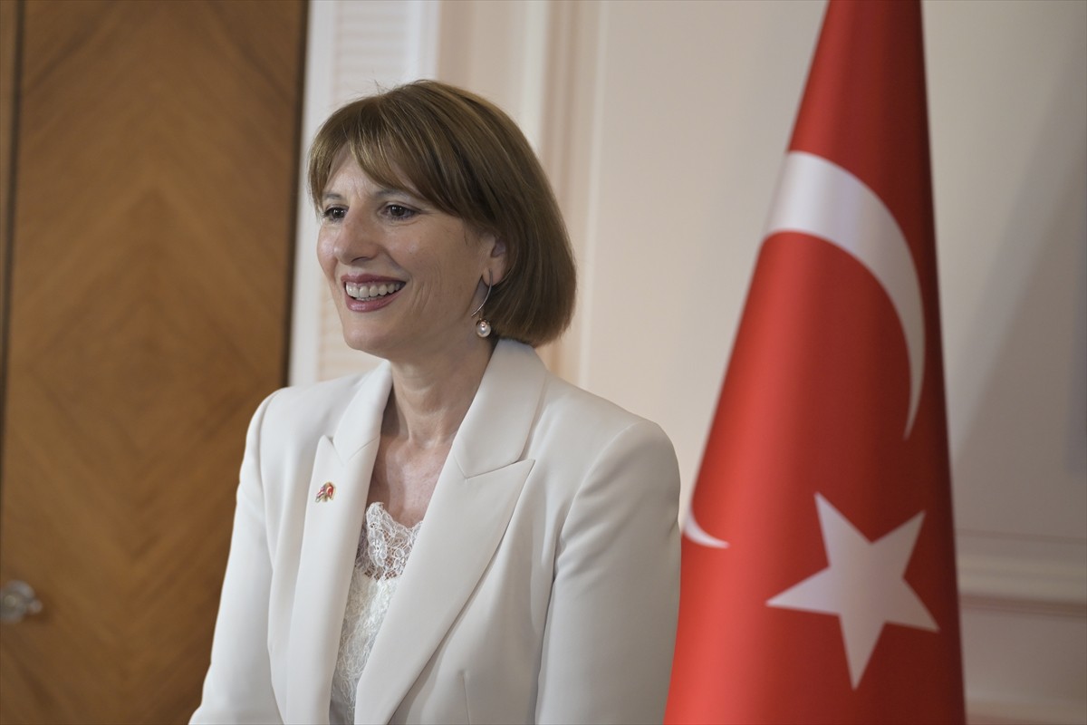 İngiltere Kralı 3. Charles'ın resmi doğum günü başkentte düzenlenen resepsiyonla kutlandı....