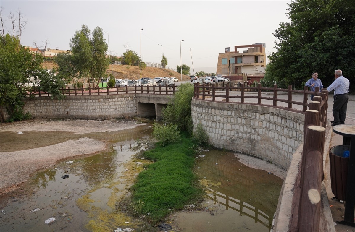 Irak’ın Süleymaniye kentinde geçen seneye kıyasla yağış miktarının düşmesi nedeniyle su...