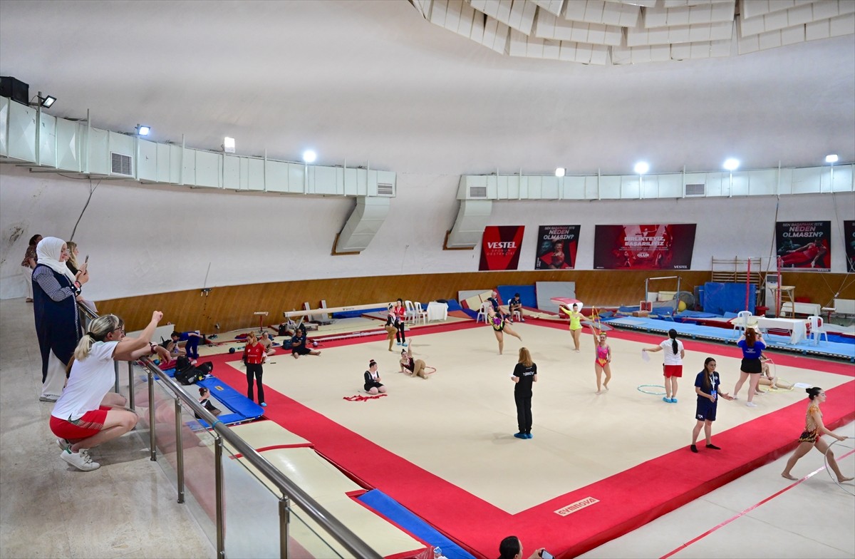 İstanbul'da gerçekleştirilen 2025 Down Sendromlular Cimnastik Avrupa Şampiyonası başladı. Burhan...