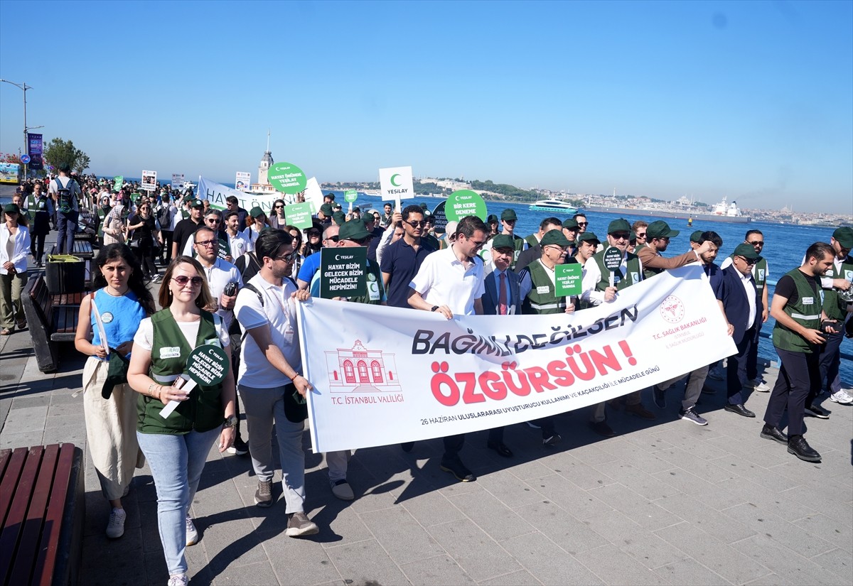 İstanbul İl Sağlık Müdürlüğünce, Üsküdar'da Valilik desteğiyle 26 Haziran Dünya Uyuşturucu...