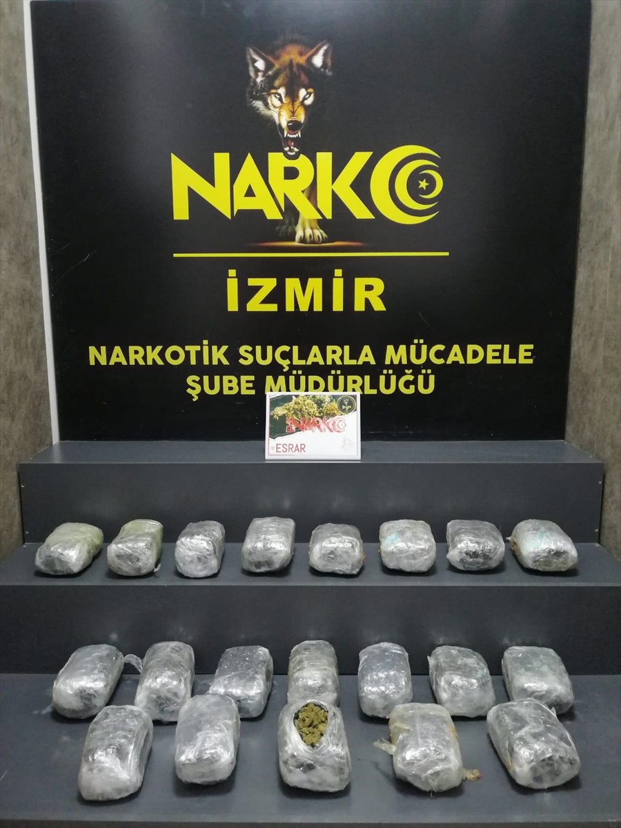 İzmir'de 11 kilo 11 gram uyuşturucu ele geçirildi, gözaltına alınan 4 şüpheli tutuklandı. 