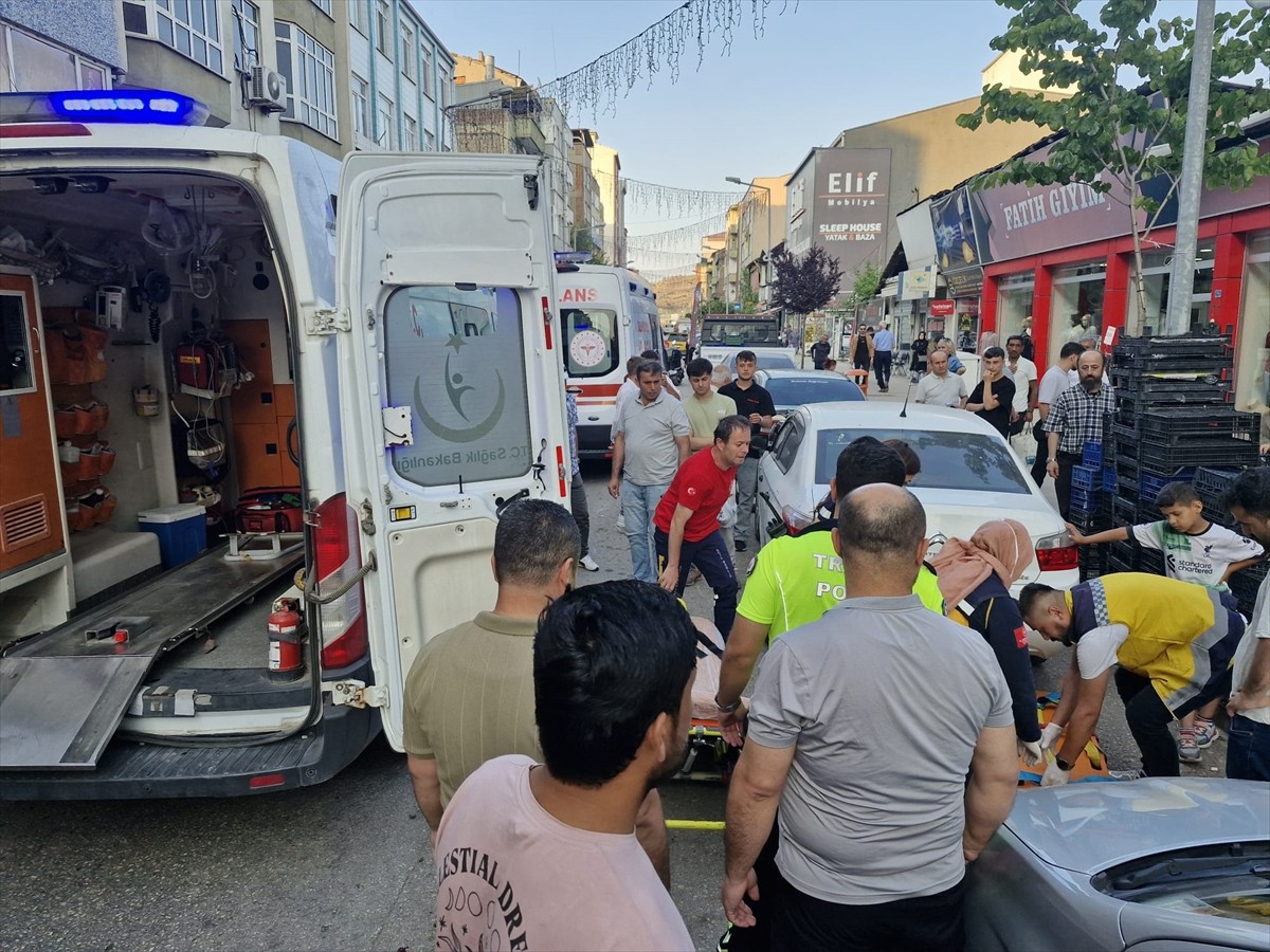 Karabük'te meydana gelen 3 trafik kazasında 4 kişi yaralandı. E.K. idaresindeki 06 EDZ 389 plakalı...