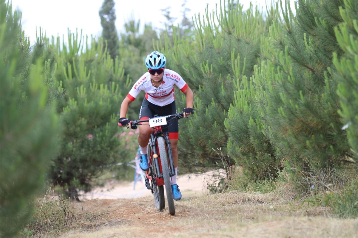 Kocaeli'nin Gebze ilçesinde Gebze Uluslararası Dağ Bisikleti Kupası'nın üçüncüsü...