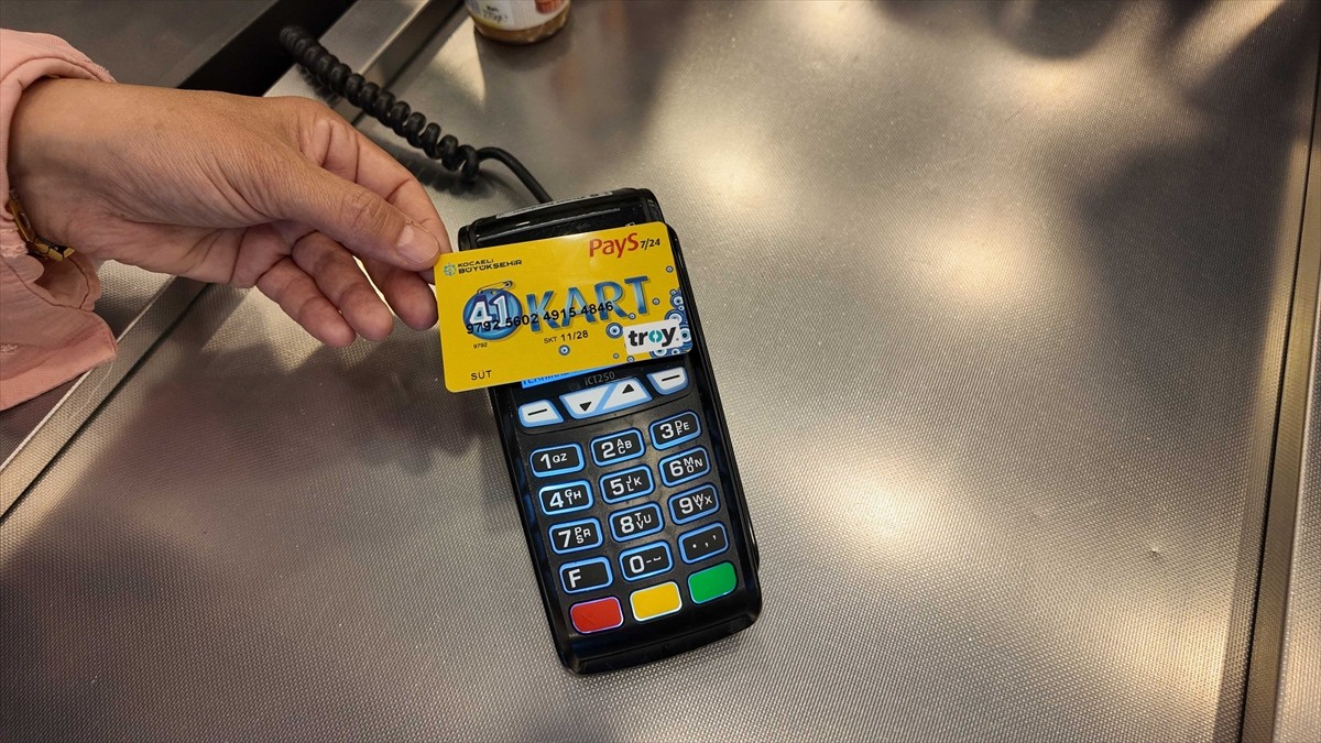 Kocaeli Büyükşehir Belediyesinin "41 Süt Kart" projesiyle 10 yıl boyunca 330 bin 365 anneye...