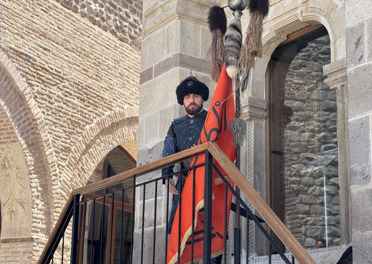 Konya'nın, Selçuklu Devleti'ne başkent oluşunun 928. yılı dolayısıyla "Dar-ül Mülk Kutlamaları" ve...