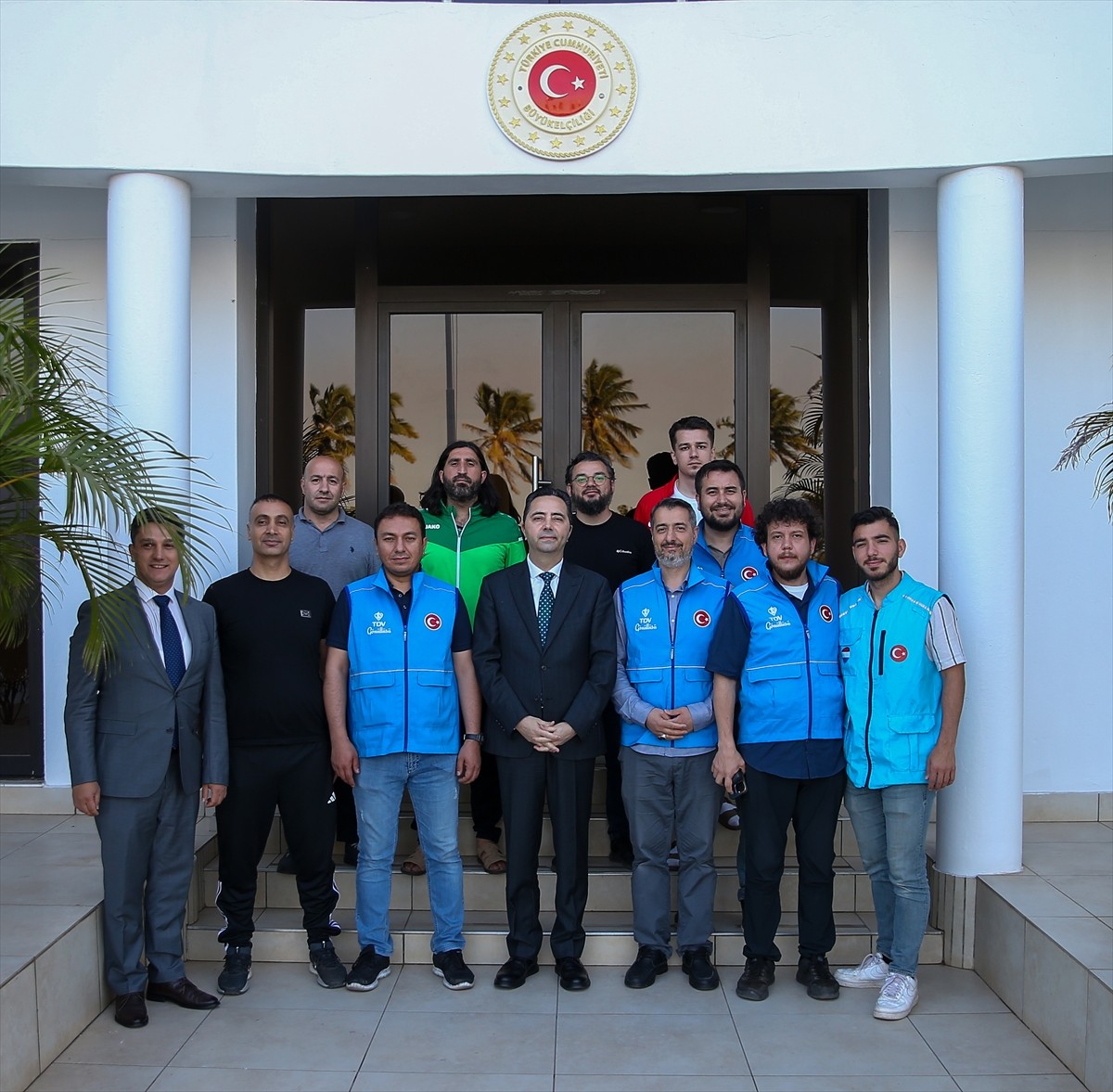 Kurban Bayramı dolayısıyla Mozambik'te bulunan Türkiye Diyanet Vakfı (TDV) heyeti, Türkiye'nin...