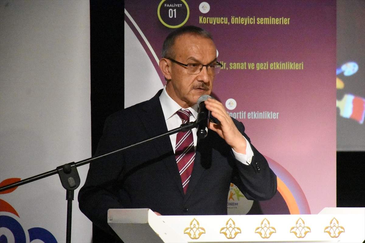 Malatya Valiliği himayesinde, İl Milli Eğitim Müdürlüğünce 551 okulda yürütülen ve 7 bin 716...