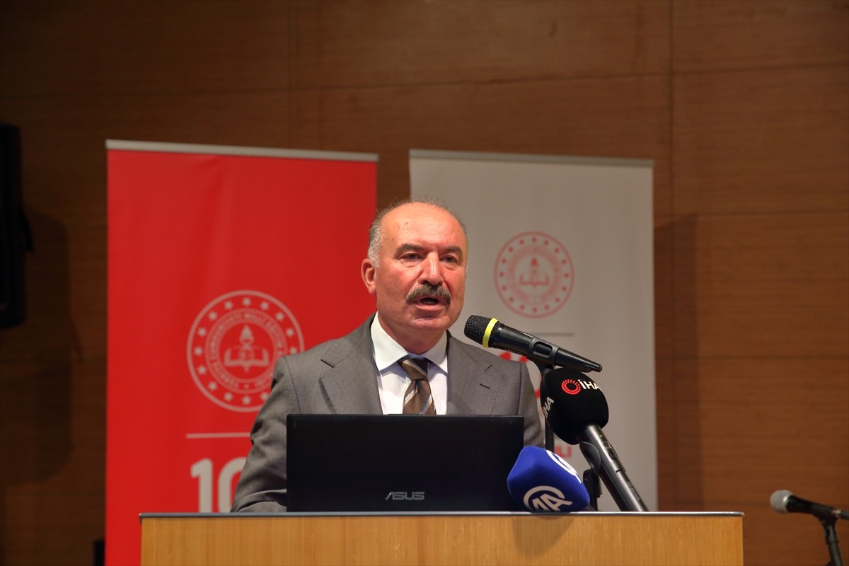 Milli Eğitim Bakanlığının "Öğretmen Akademileri Projesi" kapsamında Çorum'da 2024-2025 eğitim...