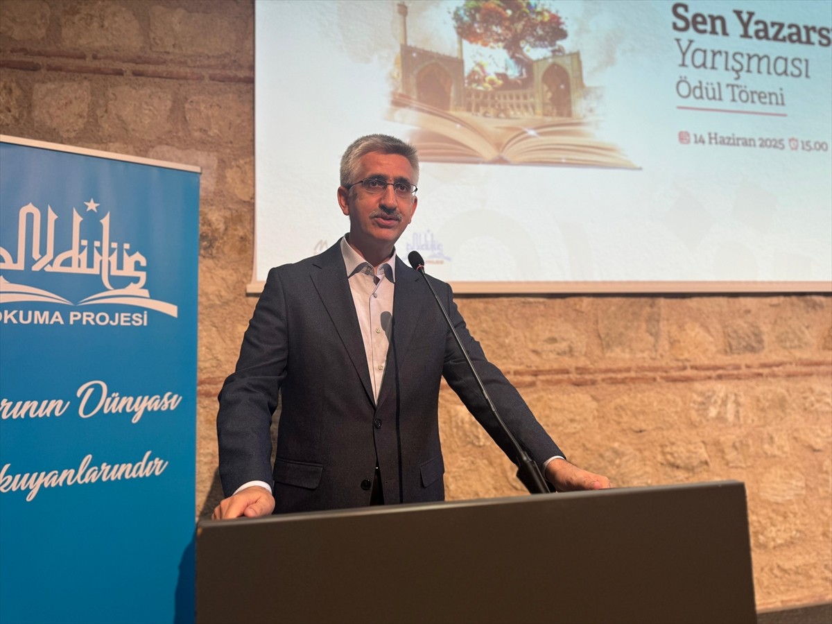 "Endülüs Okuma Projesi" kapsamında Mavera Vakfının desteğiyle bu yıl üçüncüsü düzenlenen "Sen...