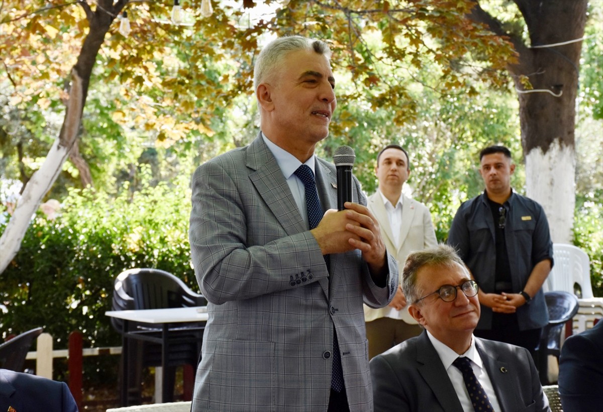 Ticaret Bakanı Ömer Bolat, Şarköy Kaymakamlığınca Meydan Çay Bahçesi'nde düzenlenen bayramlaşma...