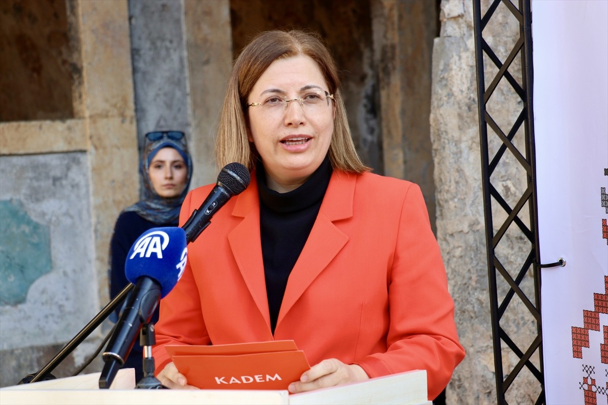 Trabzon'da, "Filistin Hafızasında Genç İzler Projesi"nin Kızlar Manastırı'nda kapanış programı...