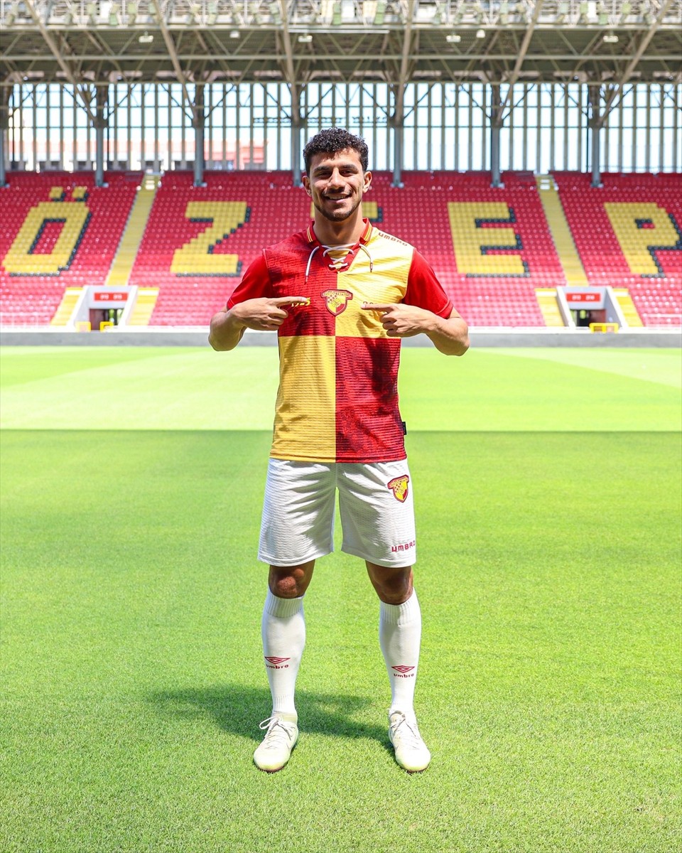 Trendyol Süper Lig ekiplerinden Göztepe, 19 yaşındaki Ürdünlü forvet İbrahim Sabra'yı kadrosuna...