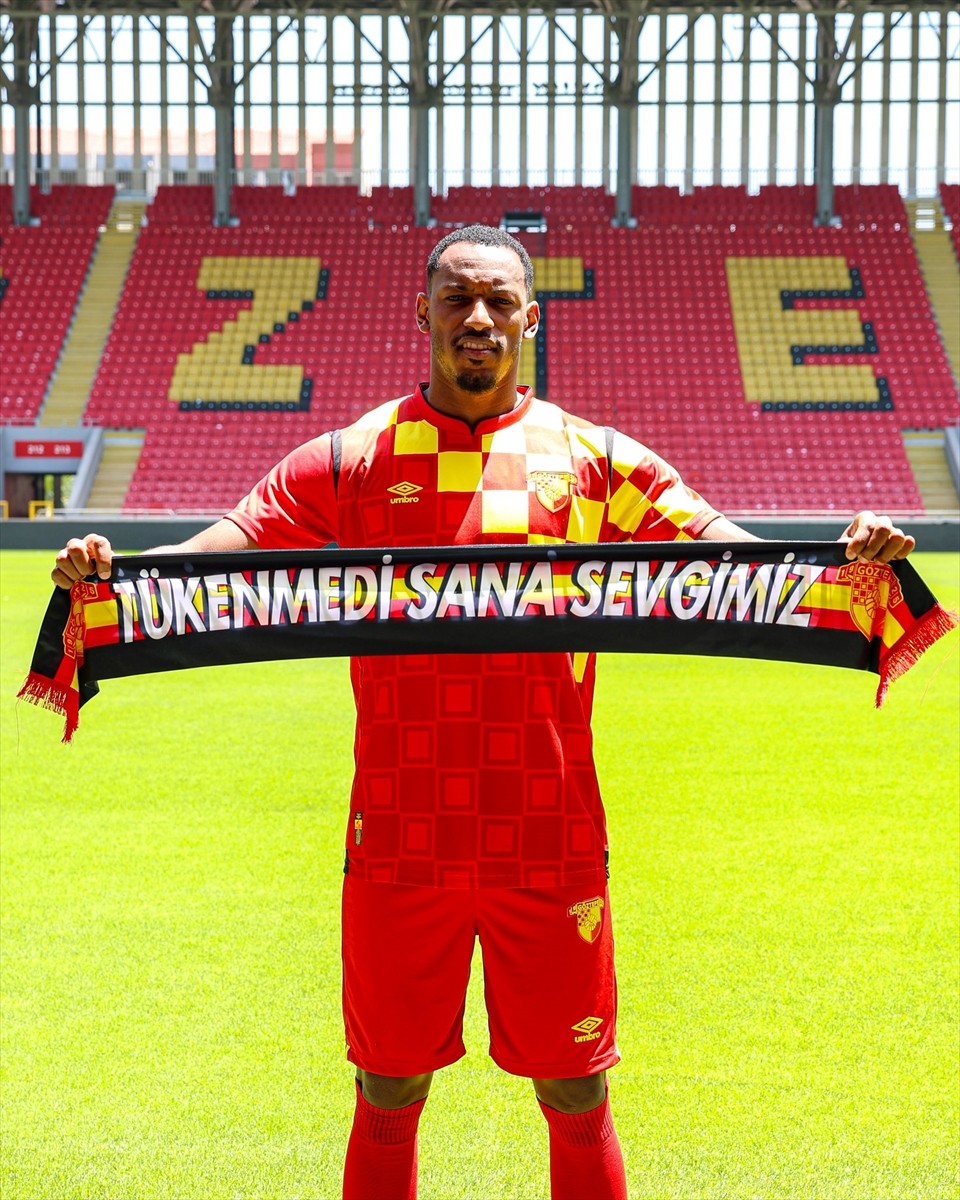 Trendyol Süper Lig ekiplerinden Göztepe, Brezilyalı defans oyuncusu Allan Godoi ile 2+1 yıllık...