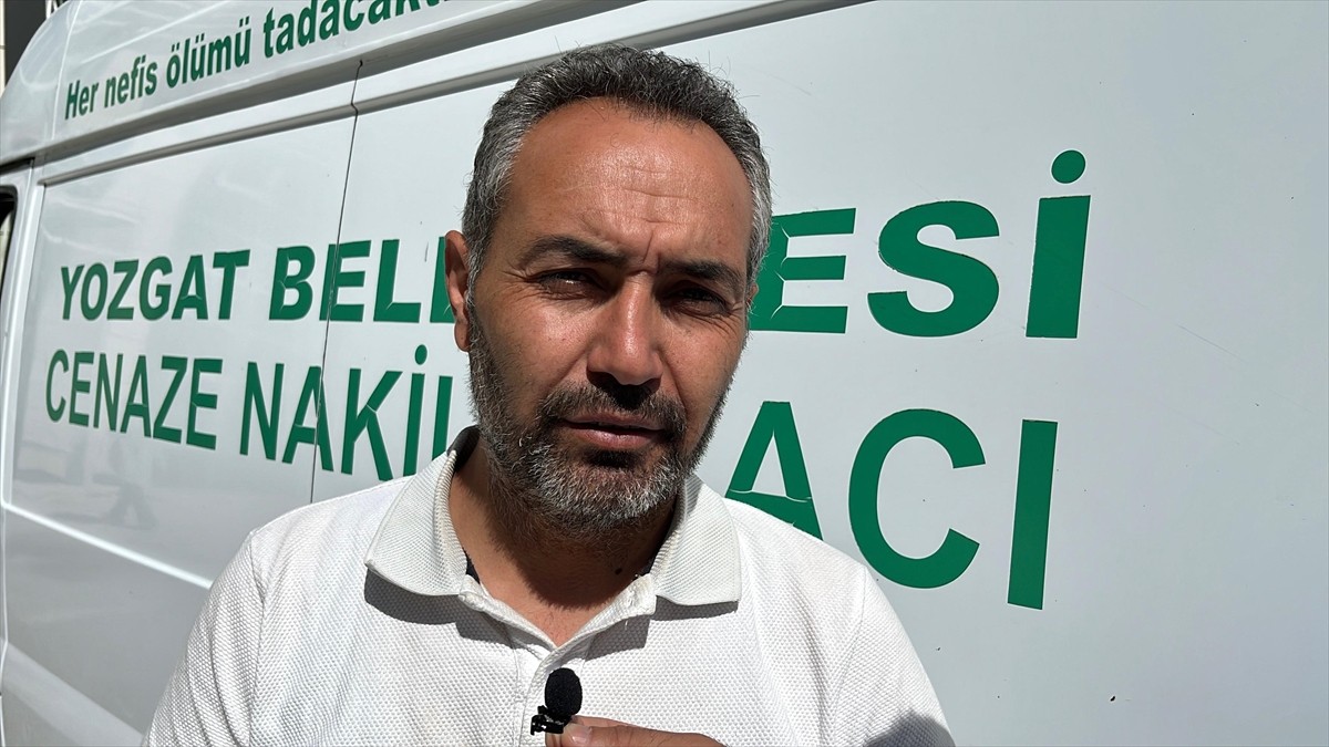 Yozgat'ta Kırım Kongo Kanamalı Ateşi (KKKA) hastalığı şüphesiyle tedavi gören kadın yaşamını...