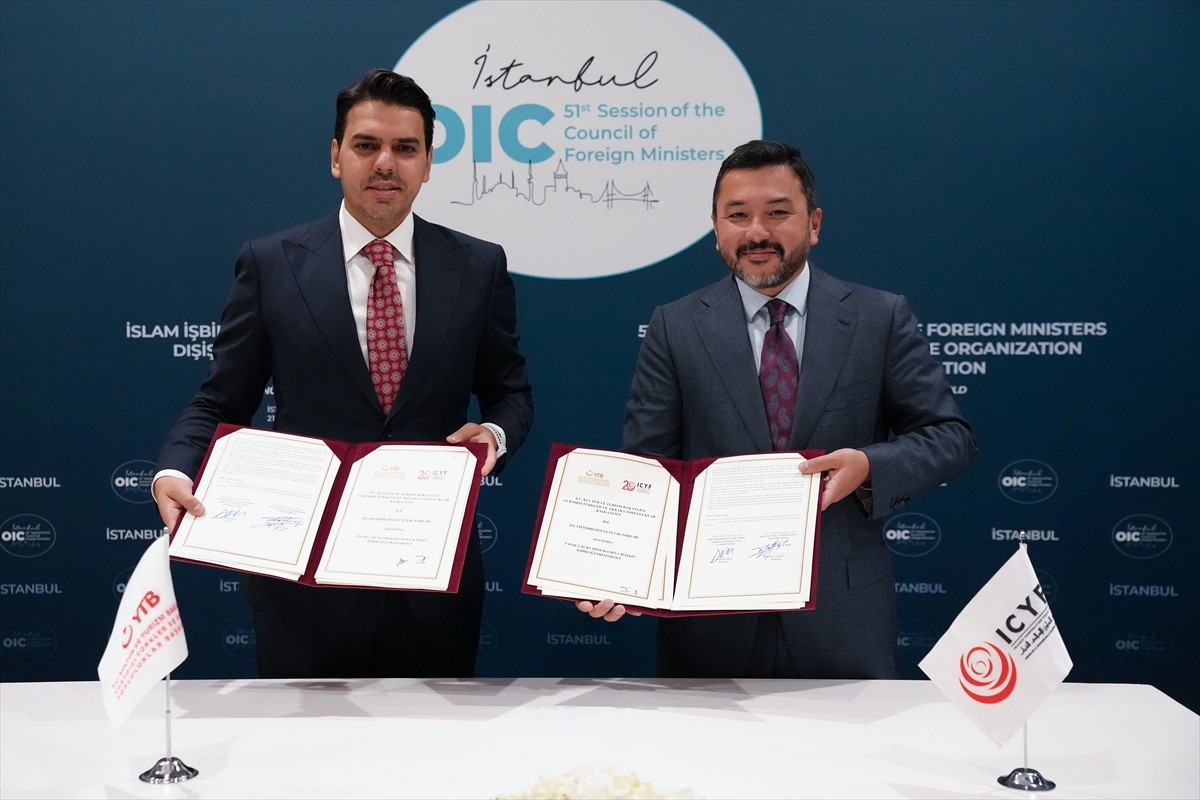 Yurtdışı Türkler ve Akraba Topluluklar Başkanlığı (YTB) ile İslam İşbirliği Gençlik Forumu (ICYF)...