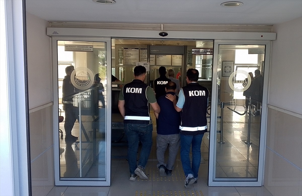  Zonguldak'ın Karadeniz Ereğli ilçesindeki müzede usulsüzlük yapıldığı iddiasıyla gözaltına alınan...