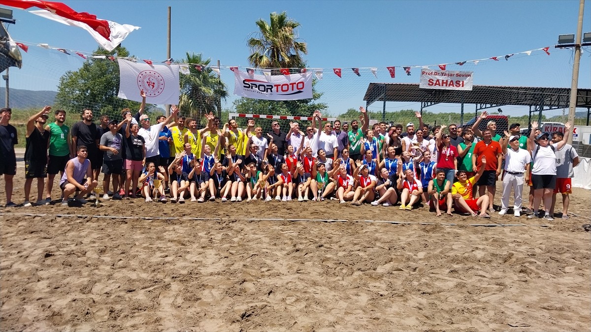 26. Üniversiteler Yaşar Sevim Plaj Hentbolu Türkiye Şampiyonası, Köyceğiz'de sona erdi. Köyceğiz...