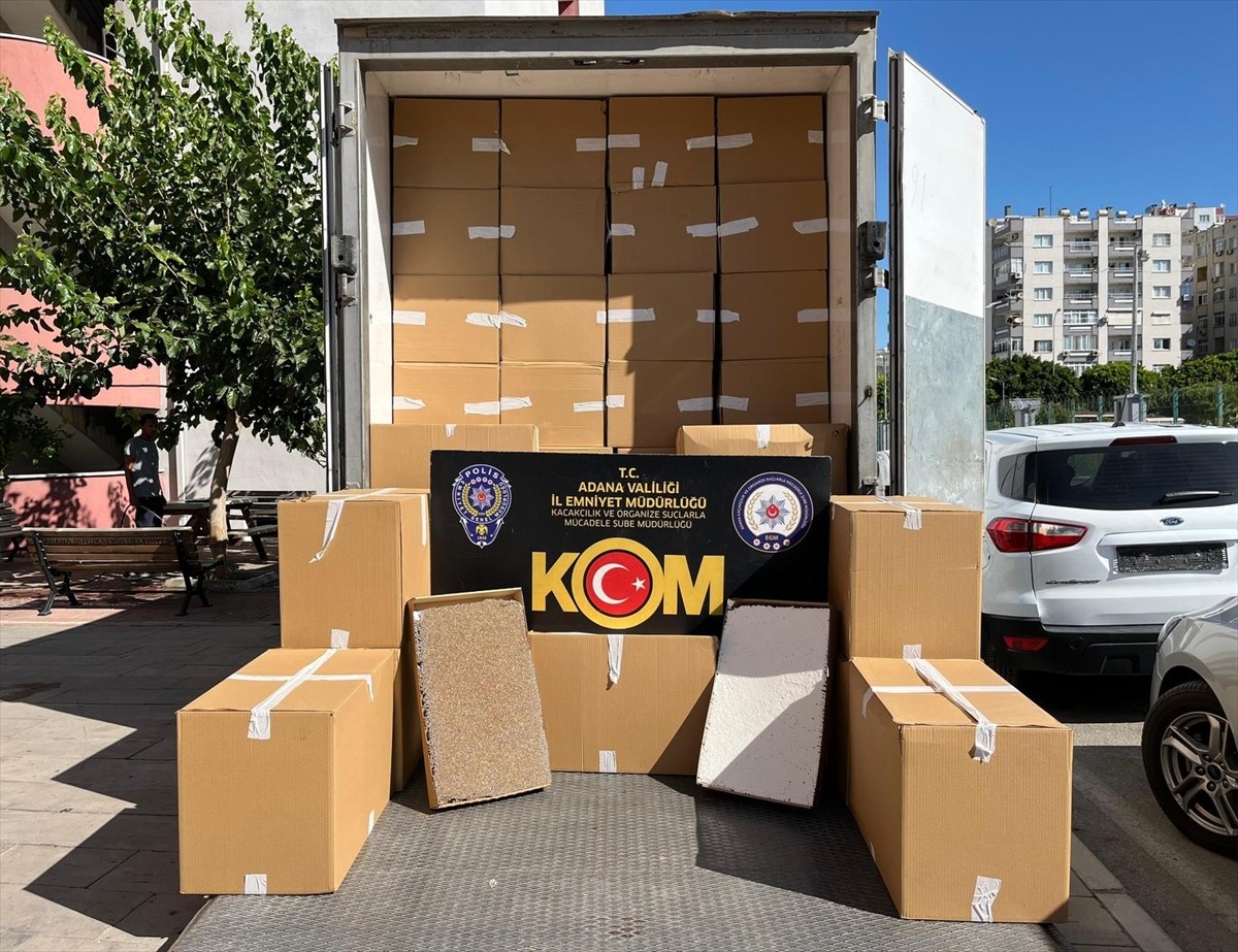 Adana'da 5 milyon 87 bin makaron (filtreli sigara kağıdı) ele geçirildi, 1 şüpheli...