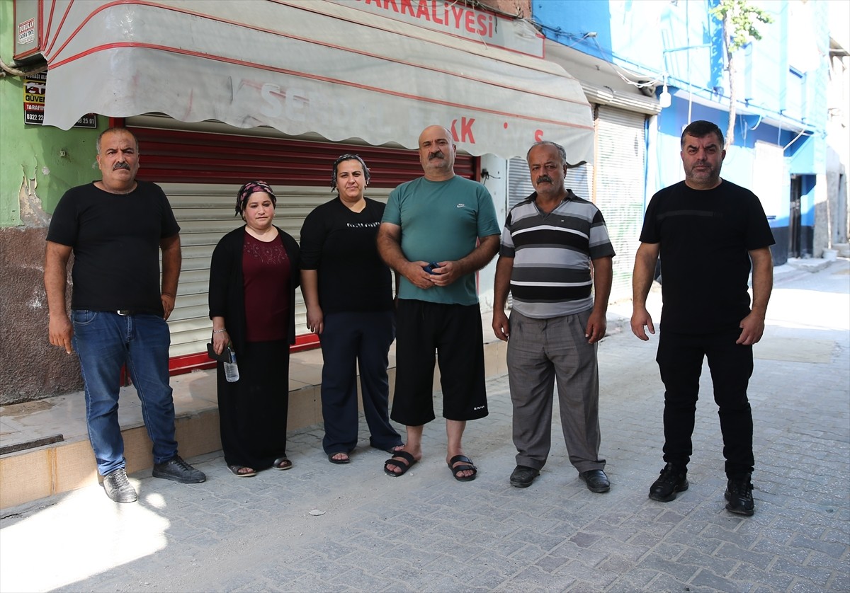 Adana'nın merkez Seyhan ilçesinde, gıda ticaretinden elde edilen geliri bölüşme vaadiyle bazı...