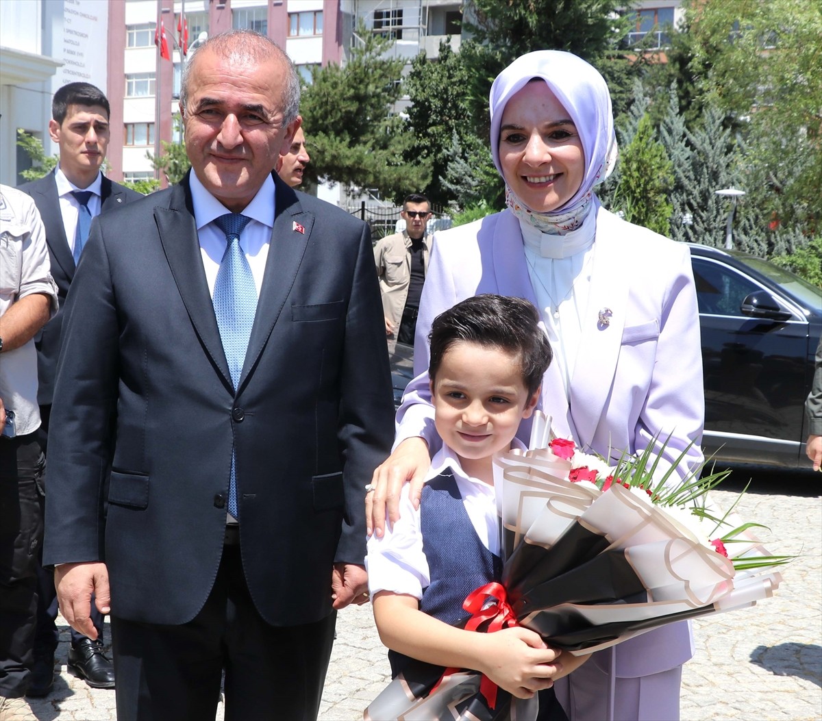 Aile ve Sosyal Hizmetler Bakanı Mahinur Özdemir Göktaş, Elazığ Valiliğini ziyaret etti. Vali Numan...