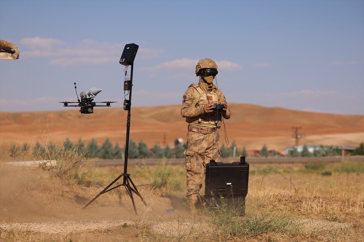 Anadolu Ajansının (AA) "Global İletişim Ortağı" olduğu 17. Uluslararası Savunma Sanayii Fuarı...