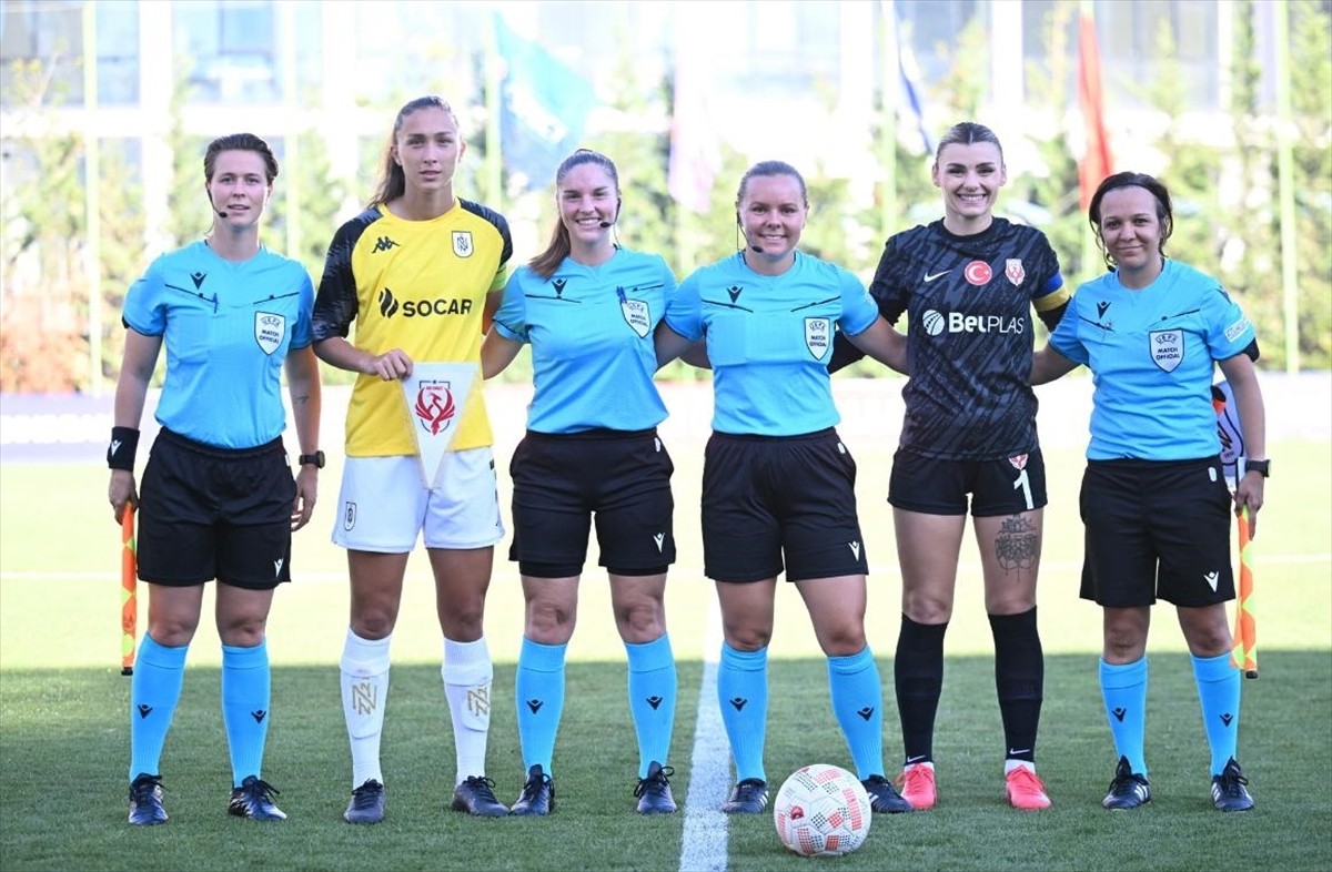 Ankara Büyükşehir Belediyesi (ABB) FOMGET Kadın Futbol Takımı, UEFA Şampiyonlar Ligi 1. eleme...