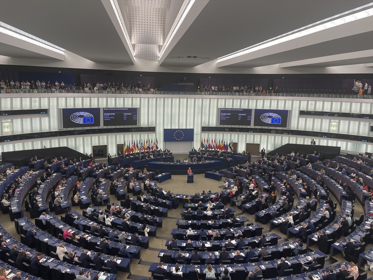 Avrupa Birliği (AB) Komisyonu Başkanı Ursula von der Leyen, AP Genel Kurulunda hakkında verilen...