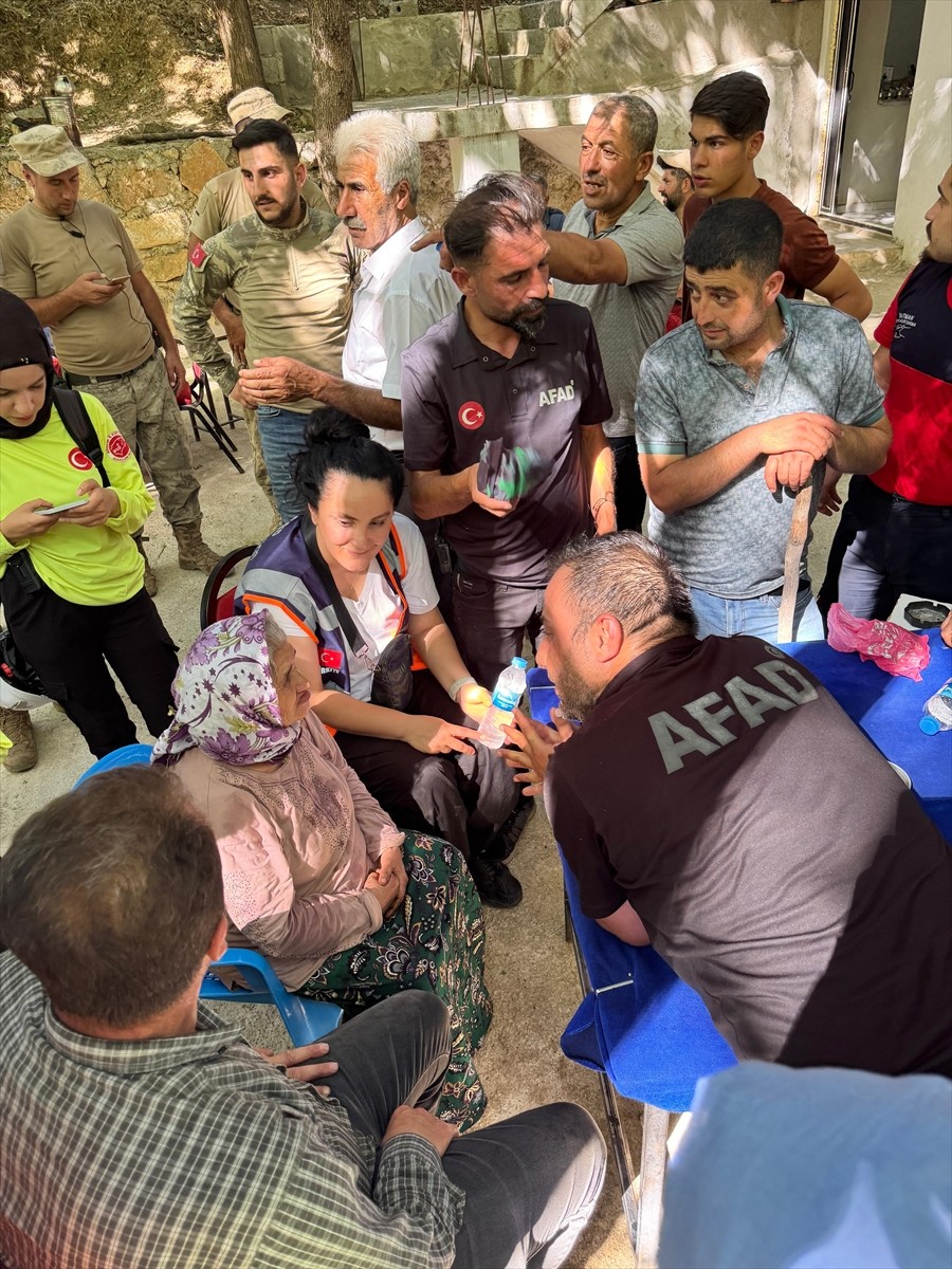 Batman'ın Kozluk ilçesinde kaybolan 63 yaşındaki kadın bulundu. Fatma U, sağlık kontrolü için UMKE...