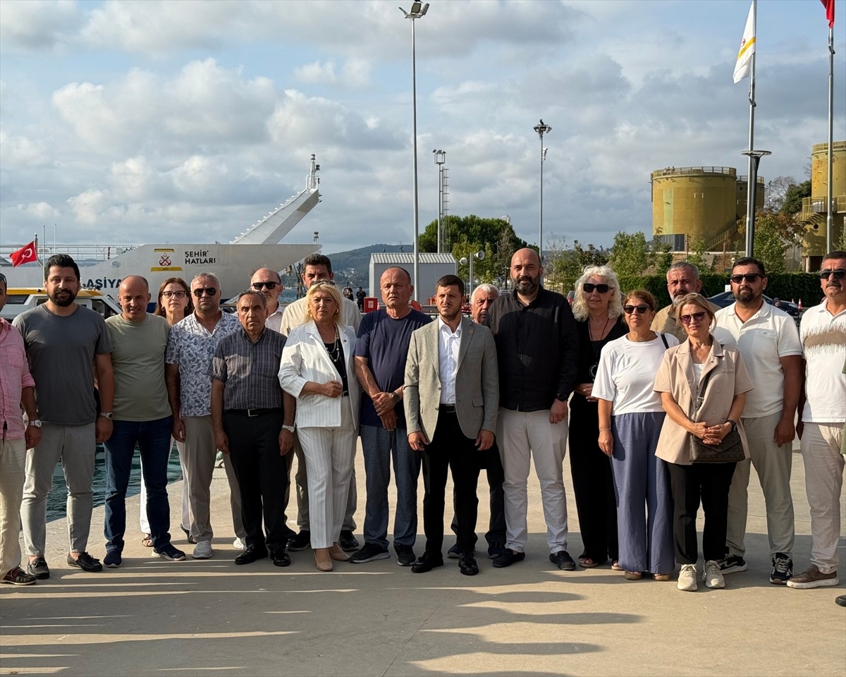 Beykoz Muhtarlar Derneği öncülüğünde spor kulübü başkanları, sivil toplum kuruluşu temsilcileri...