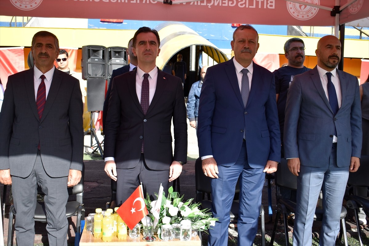 Bitlis'te, 27 branşta ve 47 antrenörle hizmet verecek olan Gençlik ve Spor Bakanlığı (GSB) Spor...